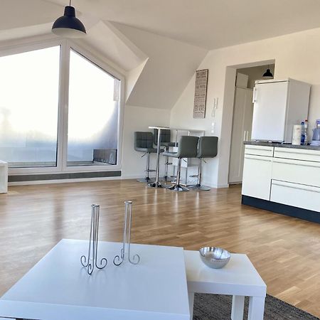 Schoenes Erwachen Im Frankfurter Penthouse Frankfurt am Main Exterior foto