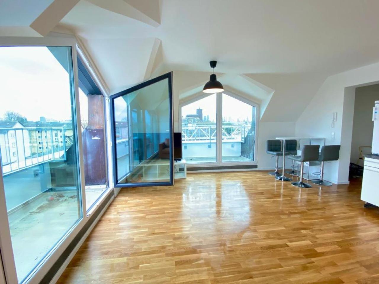 Schoenes Erwachen Im Frankfurter Penthouse Frankfurt am Main Exterior foto